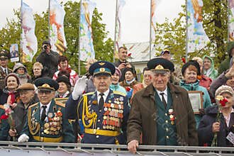 Seniors at the victory day parade Russia 2017