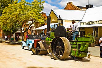 Historic Noyes Bros steamroller in Echuca.