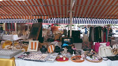Nice Monday antique market.