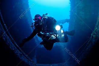 Penetrating the Wreck