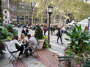 Bryant Park at Lunchtime, Eating Lunch Outside, New York City, NY, USA