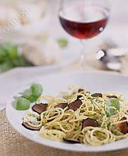 Truffel pasta red wine