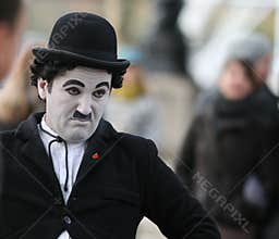 Street Performer / Charlie Chaplin