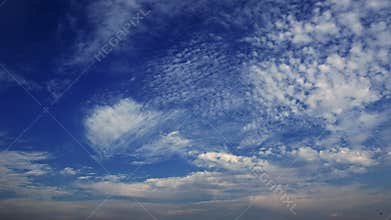 Soft Sparse Clouds Time Lapse