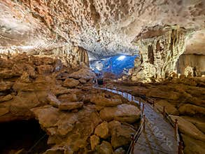 Famous Sung Sot Cave, Ha long bay, Vietnam