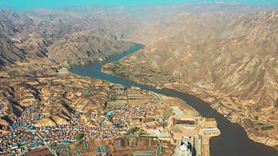 Time-lapse photography of the bridge in Lanzhou, Gansu, China, the Yellow River passing through the city