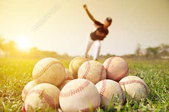 Baseball players to practice pitching outside