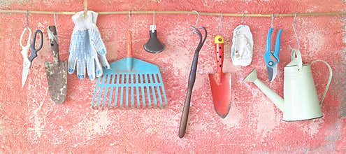 Hanging gardening tools