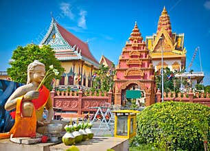 Wat Ounalom Pagoda, Phnom Penh, Cambodia.