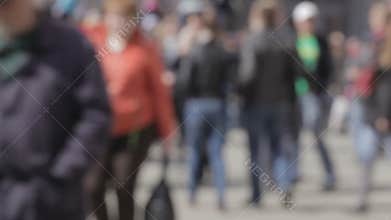 City street crowd