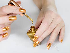Nail polish with drop
