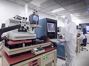 Wafer analysis clean room horizontal