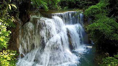 4k movement up motion on beauty waterfall