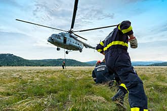 Helicopter and firefighters 2