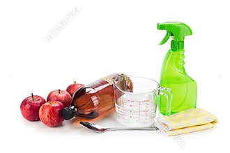 Apple cider vinegar, effective natural solution for house cleani