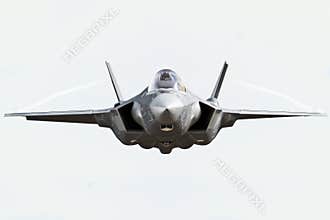 F35 front view close up