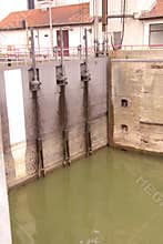 Lock chambers
