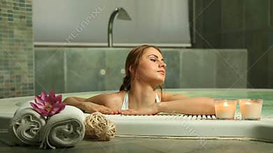 Relaxation at spa in a thermal bath