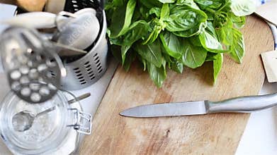 Home cooking utensils