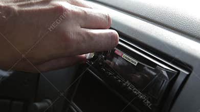 Adjusting the sound level car audio