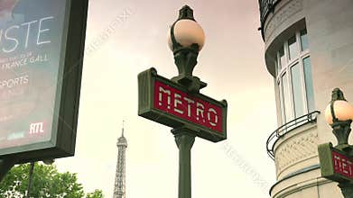 ULTRA HD 4K, real time, zooming;sculpture, a replica of the one topping the Statue of Liberty Paris