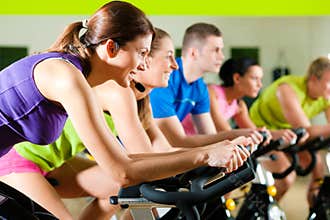 Spinning im Fitnessstudio