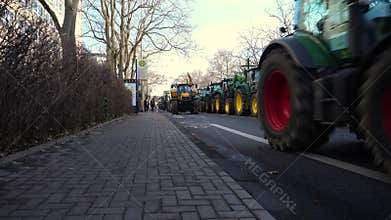 2800 farmers protested in Wiesbaden against the government’s new agricultural policy