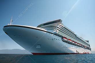 Cruise-ship