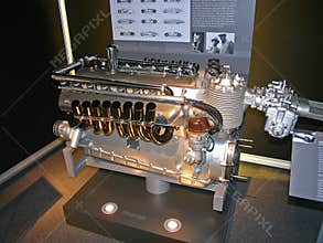 AUTO UNION TYP-A - 1934 V16 ENGINE