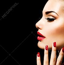 Beauty Woman with Perfect Makeup