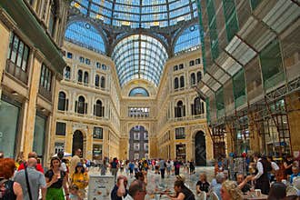 Shopping center in Naples full of tourists