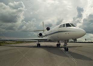 Falcon 50
