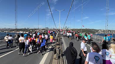 Athletes running in 45. Istanbul marathon which includes two continents in one race.