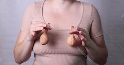 Exploring sagging breasts and plastic surgery options for conception
