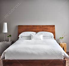 Beautiful Clean and Modern Bedroom