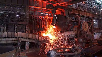 Pouring of liquid metal