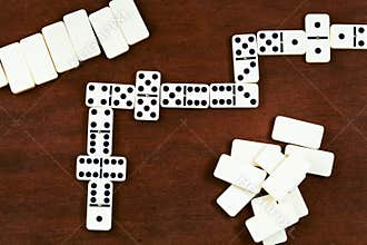 Dominoes playing