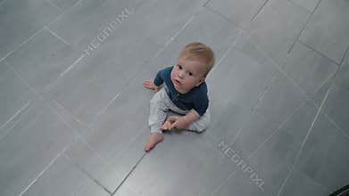 Baby sitting floor