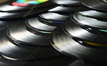 Travel through time with a thousand old vinyl records