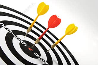 3 darts hitting target center