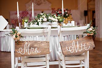 Mr. & Mrs. Sign