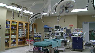 Robotic operating room (4 of 4)