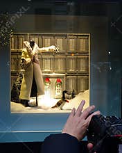 Photographing Fifth Avenue Christmas window