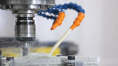 Hydraulic metal cutting machine tools