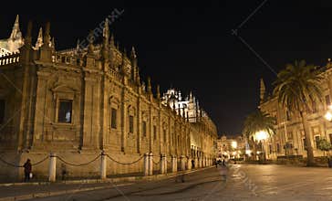 Plaza de Espaňa in Seville at night
