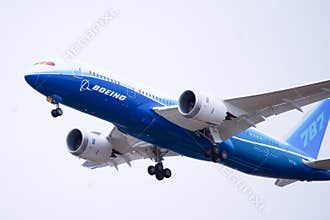 Boeing 787 Dreamliner takes off
