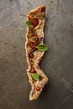 Pork crackling with herbs and vegetables