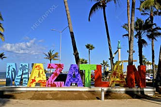 Mazatlan tourist welcome sign