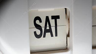 Days of the week on calendar clock