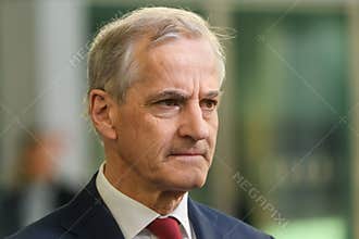 Jonas Gahr Store, Prime Minister of Norway